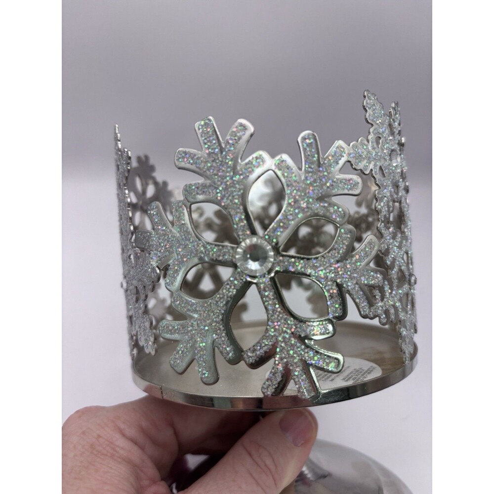 Bath And Body Works Glitter Silver Snowflakes 3-wick candle holder on pedestal - Picture 5 of 6